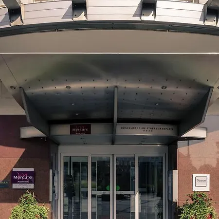 Mercure Center Hotel 4*