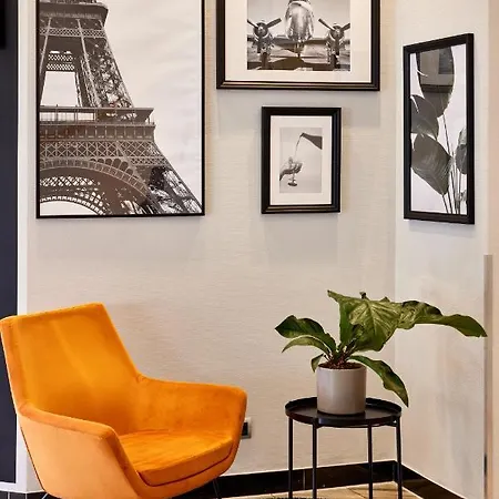 Mercure Center Hotel