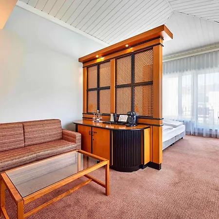 Mercure Center Hotel