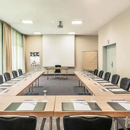 Mercure Center
