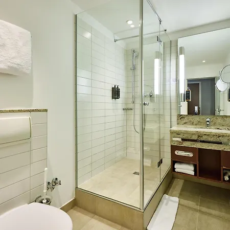 Mercure Center Hotel 4*