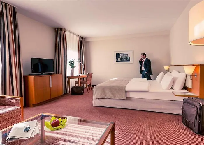 Отель Mercure Center Дюссельдорф