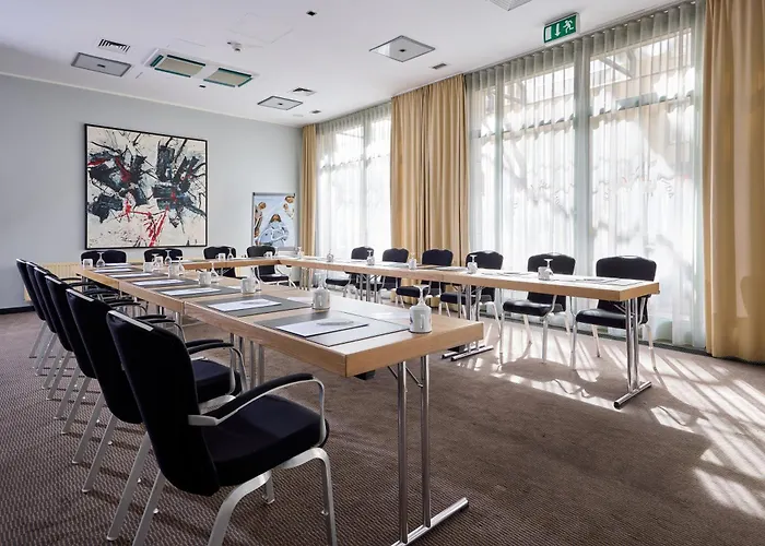 Отель Mercure Center Дюссельдорф