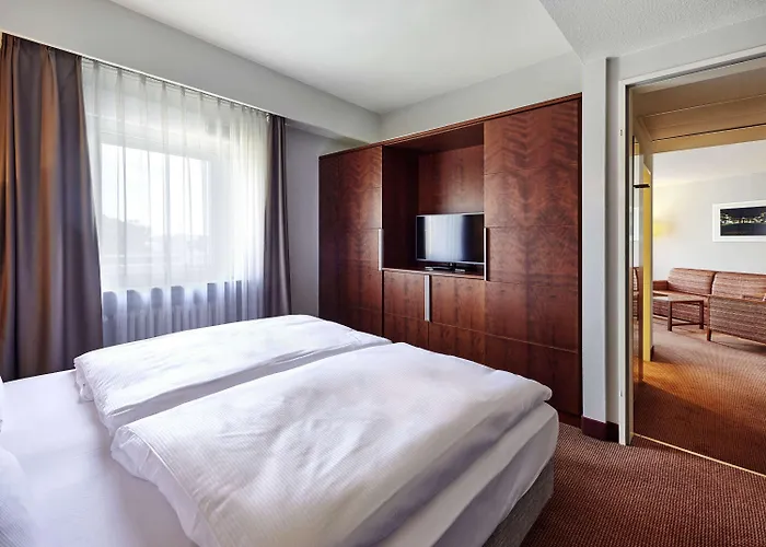 Mercure Center Hotel 4*