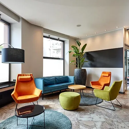 Mercure Center מלון 4*