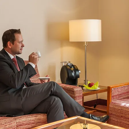 Mercure Center מלון 4*